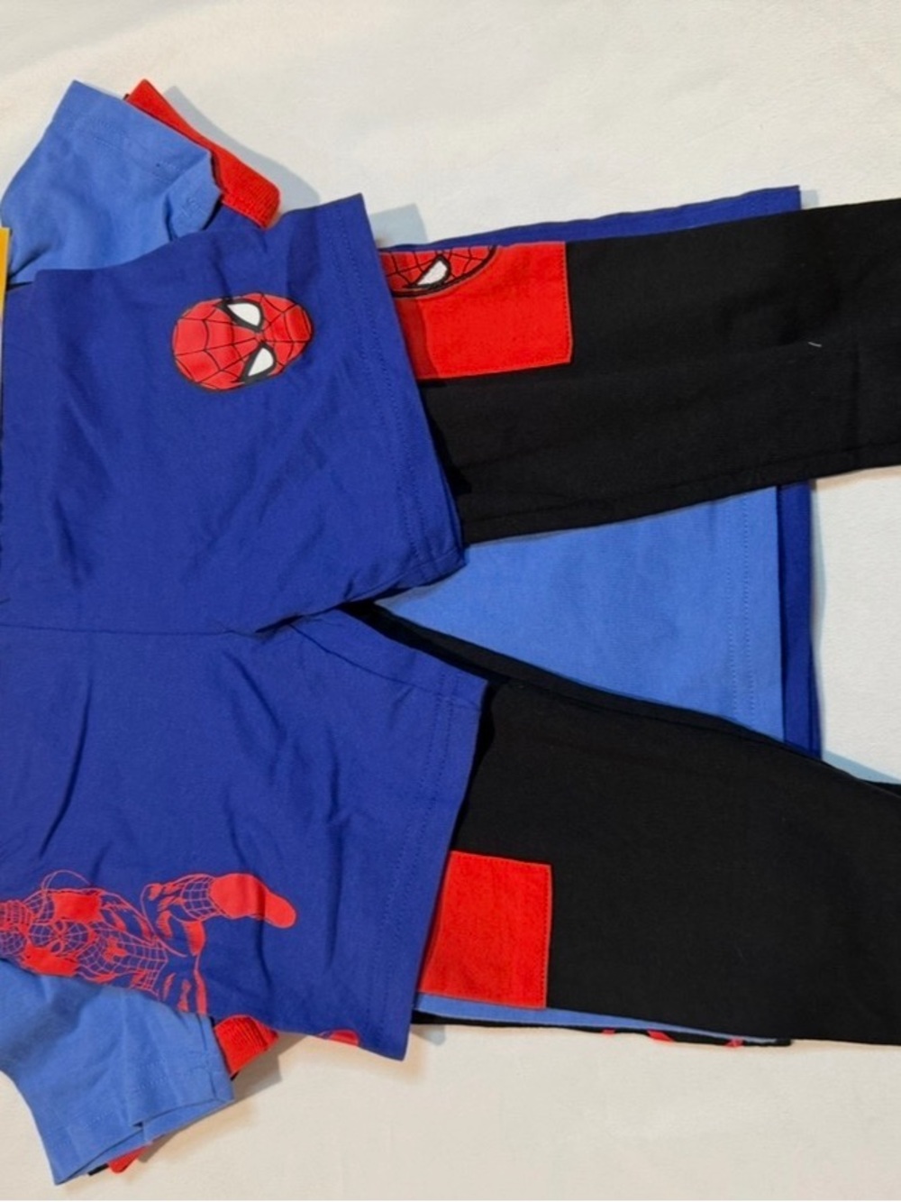 Marvel Spider-Man Kids five piece clothing set - Black, Blue, and Red - Picture 9 of 9